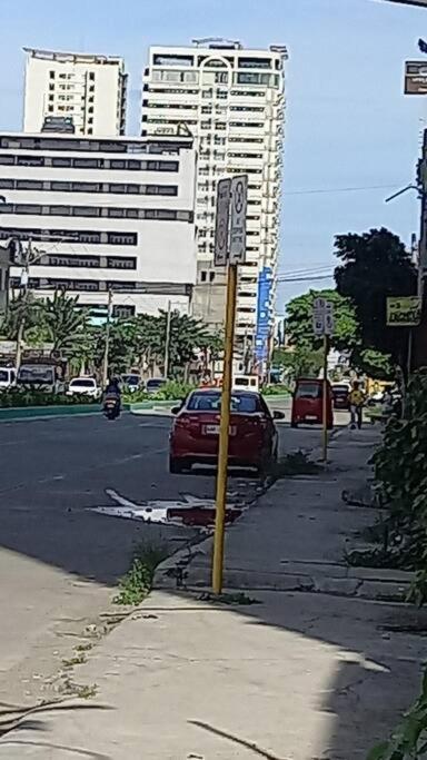 Unit Near Sm City,Gaisano Mall Of Cebu,Robinsons Galleria מראה חיצוני תמונה
